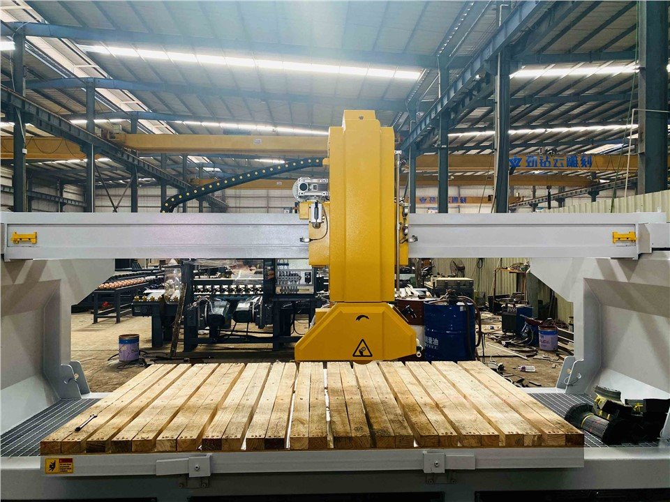 Máy cắt cầu hồng ngoại tích hợp